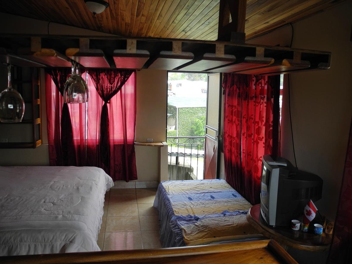 Sleepers Sleep Cheaper HostelMonteverde エクステリア 写真