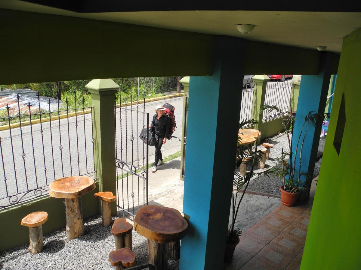 Sleepers Sleep Cheaper HostelMonteverde エクステリア 写真